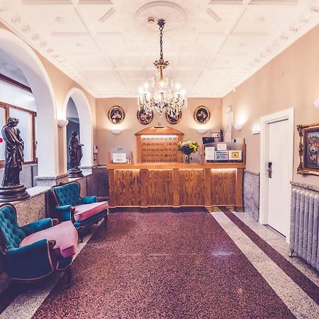 Hostal Marlasca Madrid Ngoại thất bức ảnh