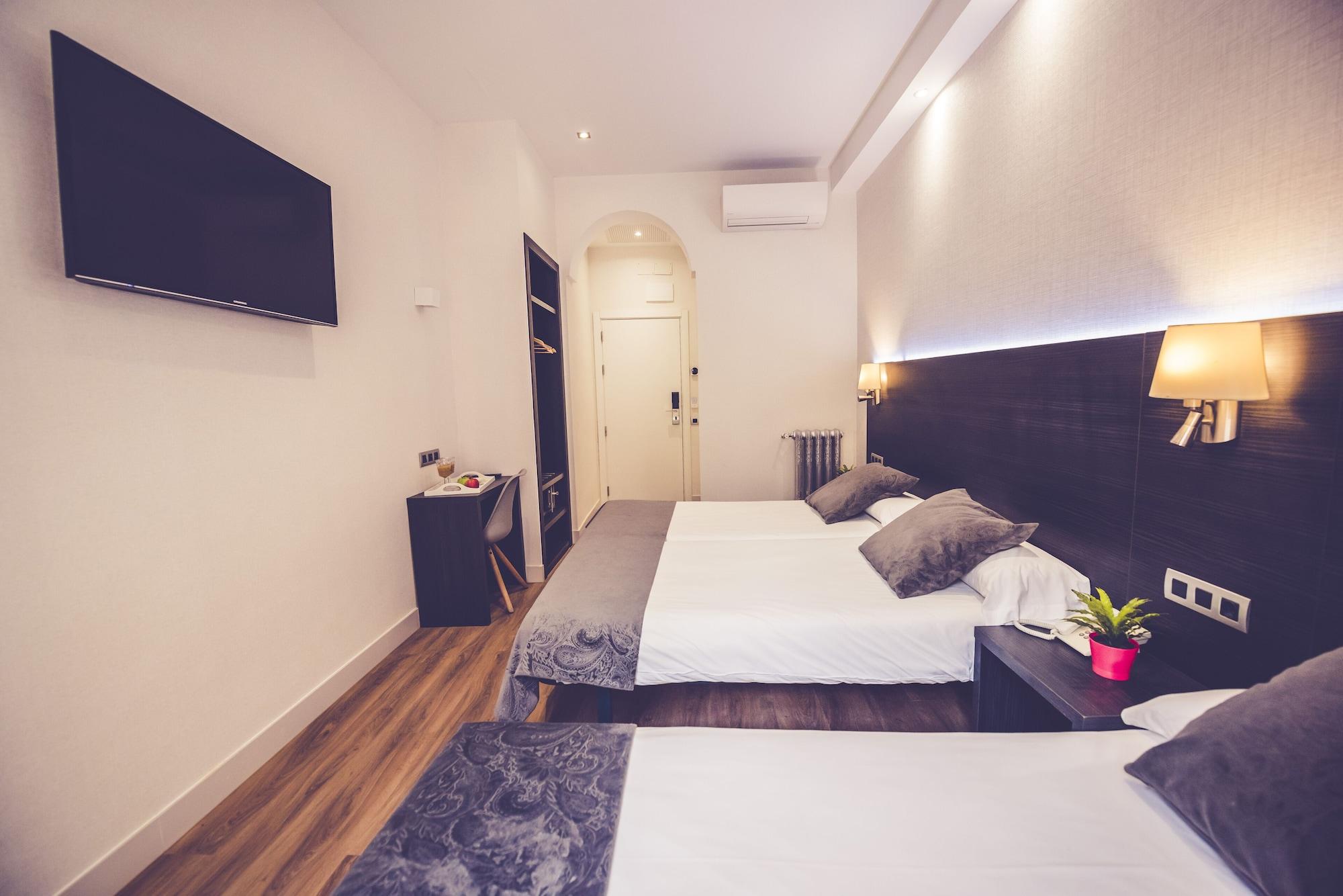 Hostal Marlasca Madrid Ngoại thất bức ảnh