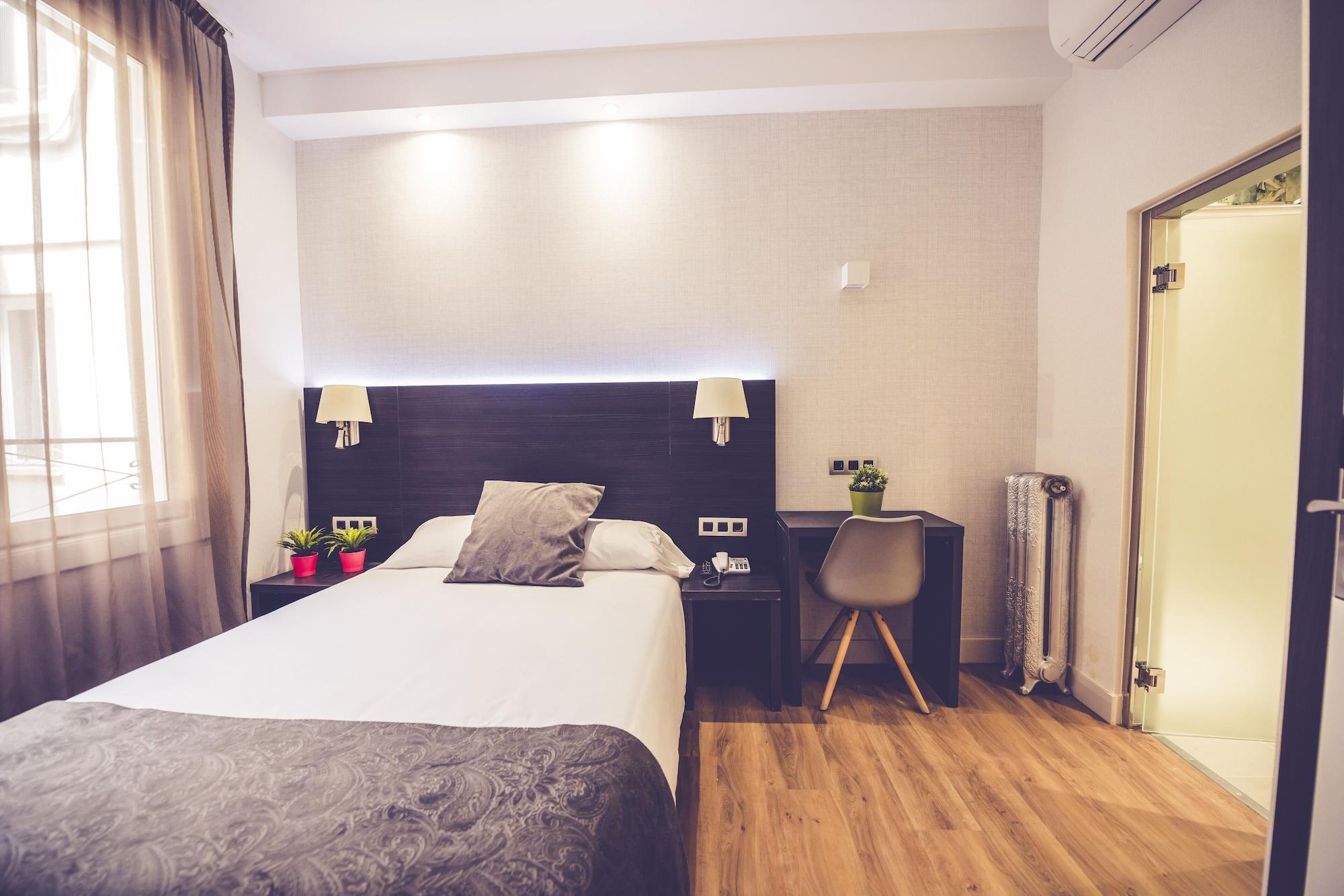 Hostal Marlasca Madrid Ngoại thất bức ảnh