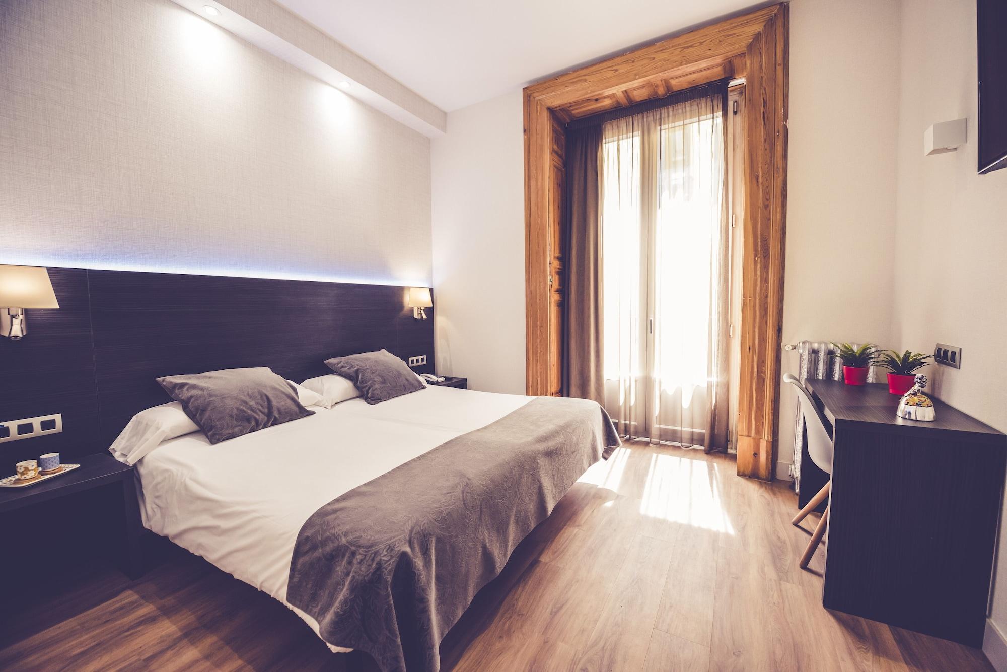 Hostal Marlasca Madrid Ngoại thất bức ảnh
