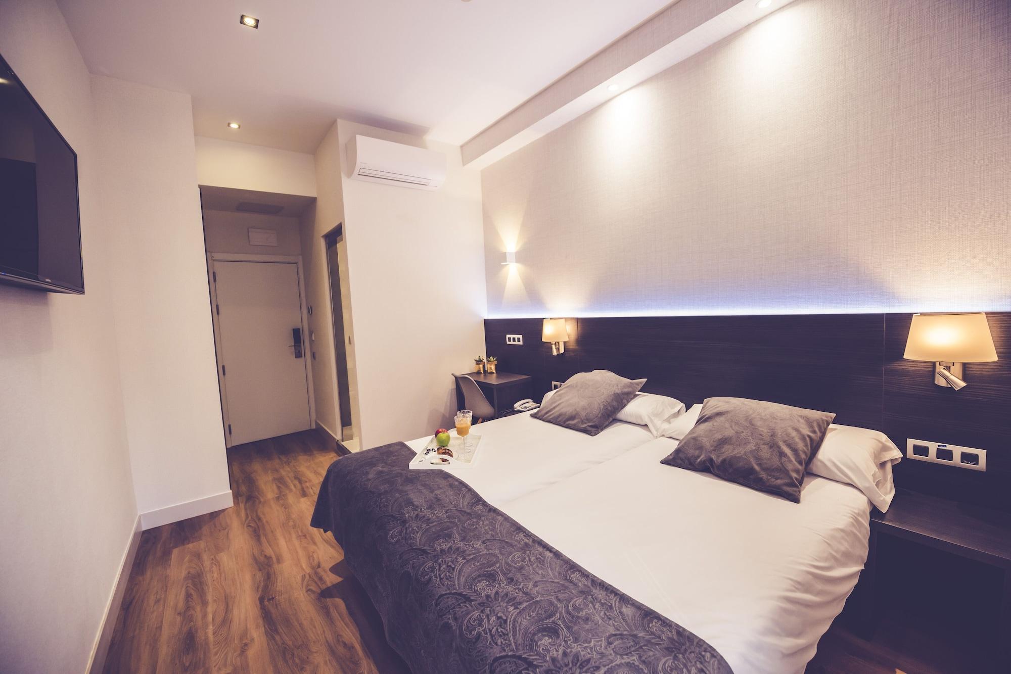 Hostal Marlasca Madrid Ngoại thất bức ảnh